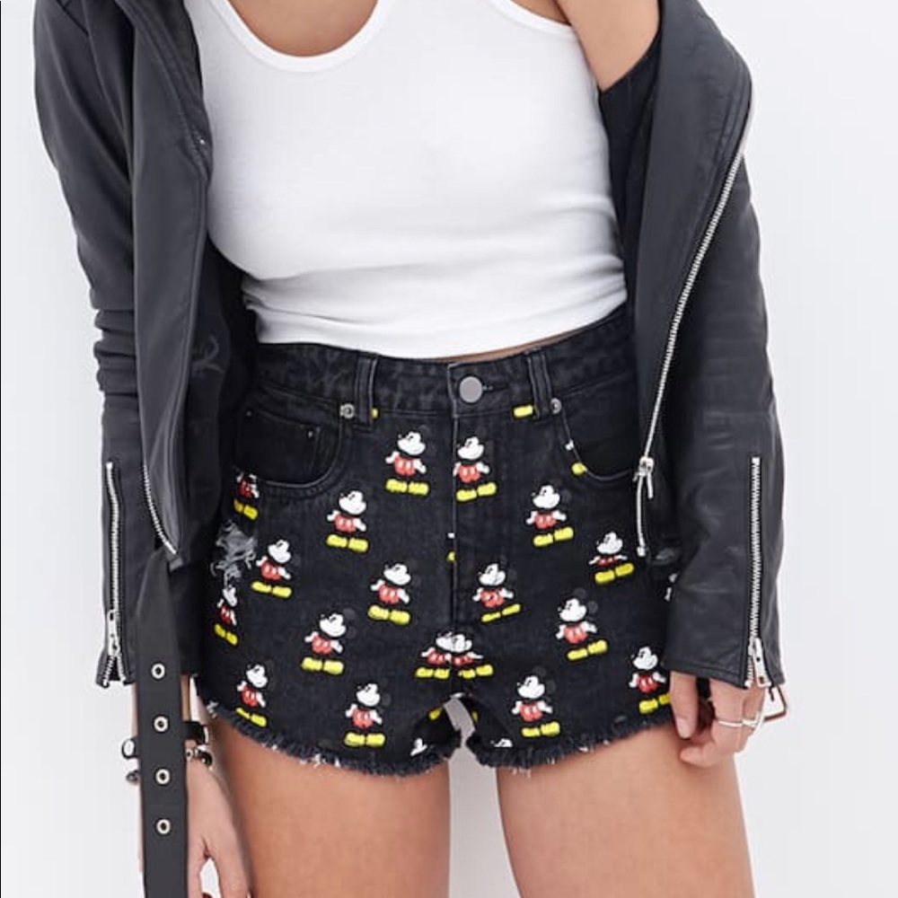 Forever 21 Mickey Shorts Size 26 NWOT